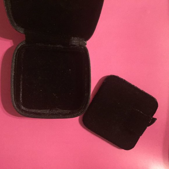 TOUS Travel Jewelry Case - Picture 3 of 4